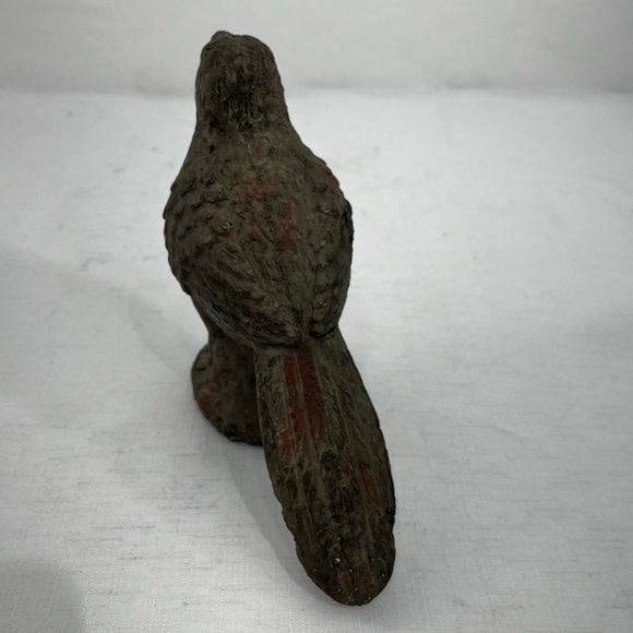 Rustic Bird Distressed Finish - Picture 5 of 8